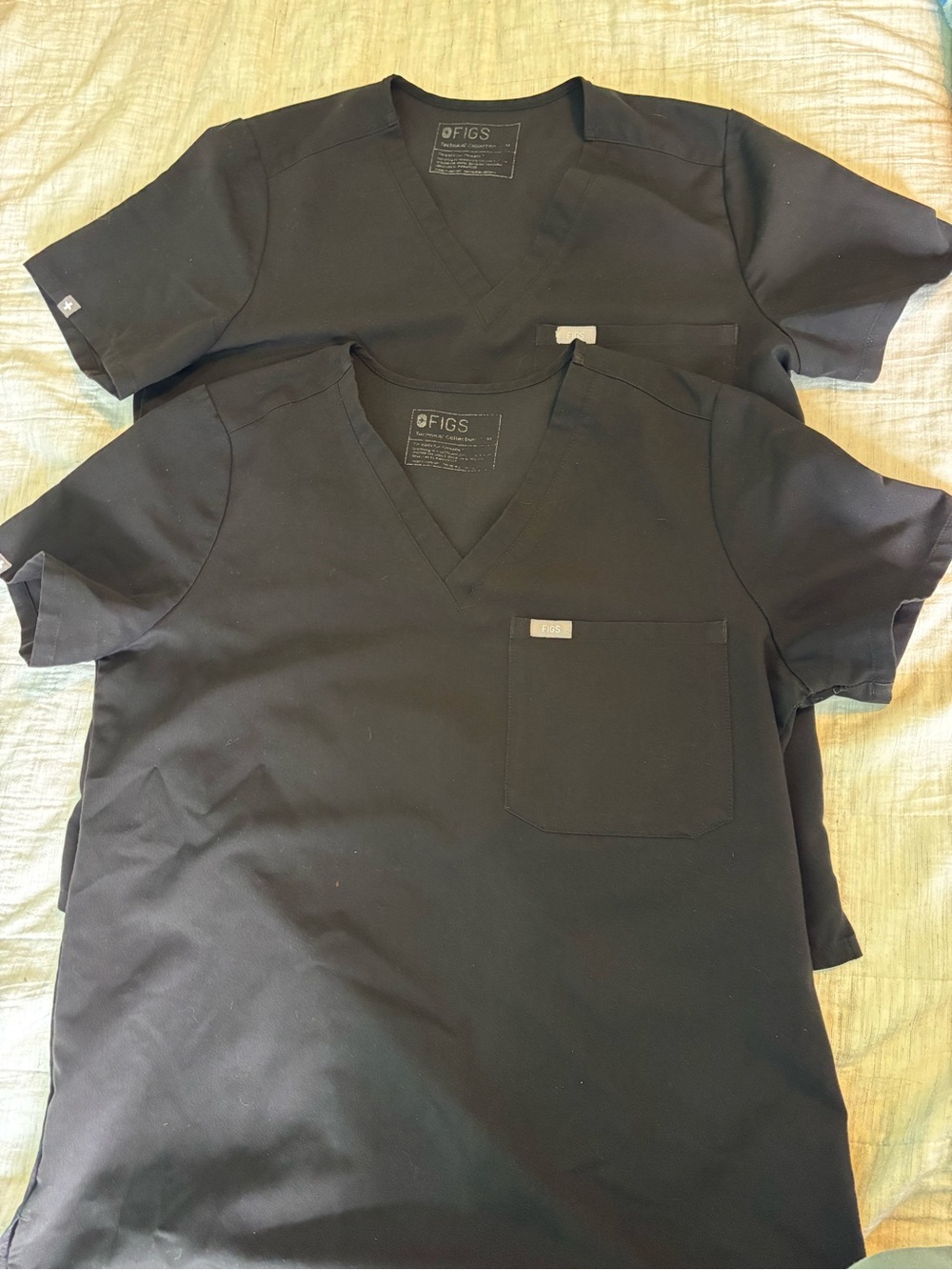 Figs Catarina One Pocket Scrub Top. 2 for price of 1